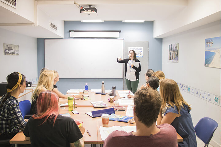 Interesting Spanish classes  -  Interesting Spanish classes  -